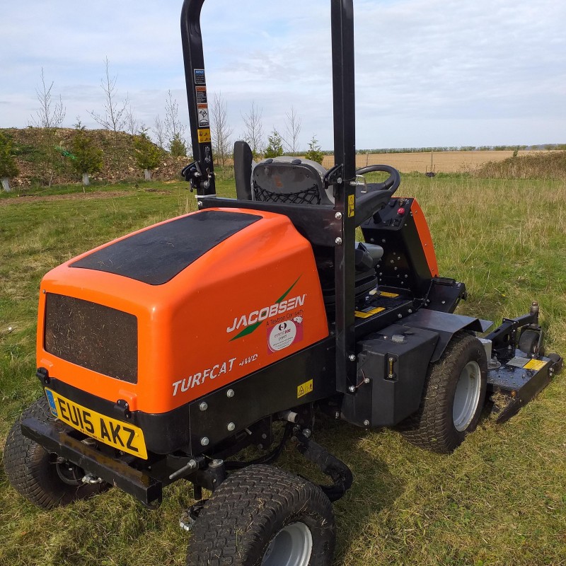 Jacobsen Turfcat 600 Series 4X4  Out Front Rotary Mower